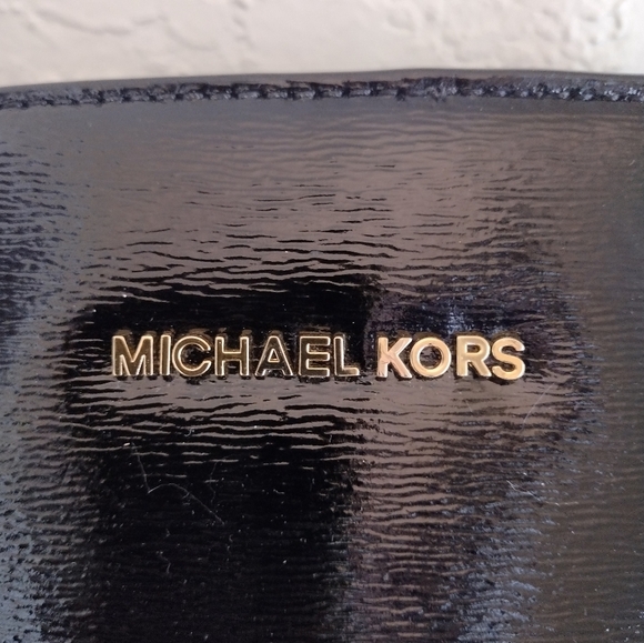 Michael Kors Selma Satchel Patent Leather Black Crossbody Bag - Picture 4 of 12